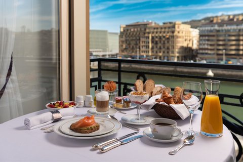 Hotel Maria Cristina, a Luxury Collection Hotel, San Sebastian photo 9, hotel accommodation in San Sebastian on the Camino del Norte