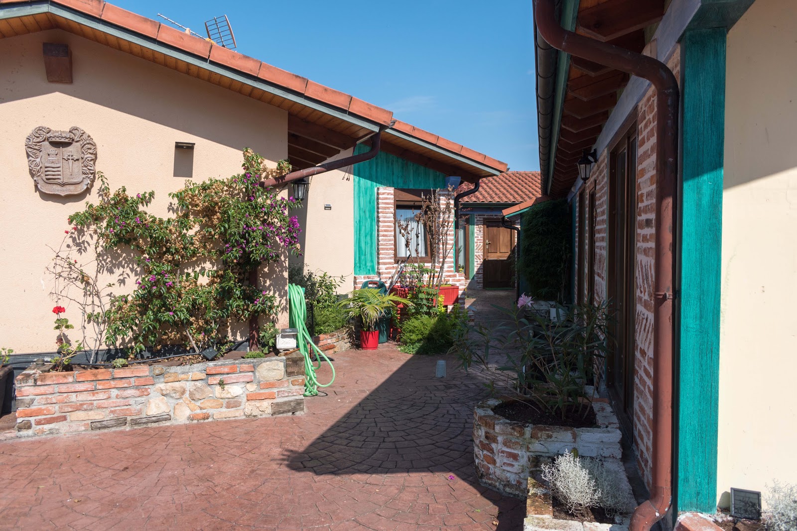 Jardines De Llanes, guesthouse accommodation in Llanes on the Camino del Norte