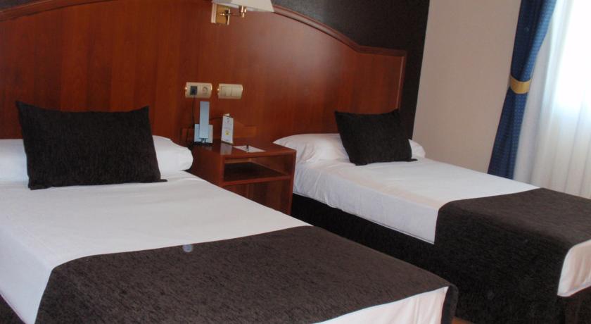 Hotel Ponferrada Plaza photo 8, hotel accommodation in Ponferrada on the Camino Frances