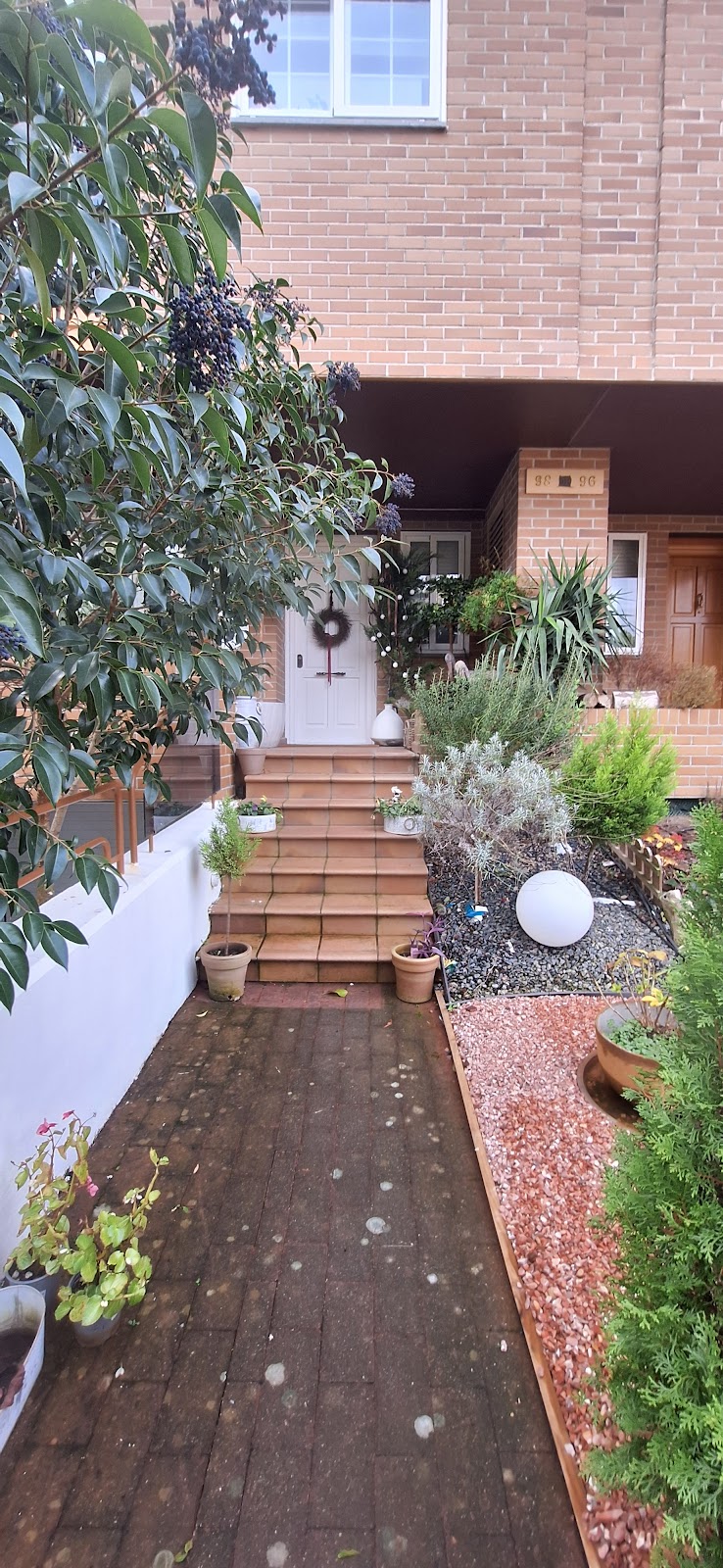 Estilosa casa Golf suite photo 4, guesthouse accommodation in Huarte on the Camino Frances