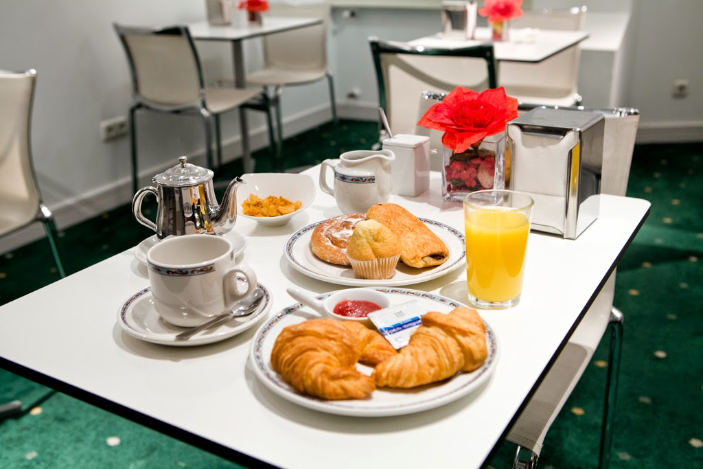 Zaragoza Plaza photo 9, hotel accommodation in San Sebastian on the Camino del Norte