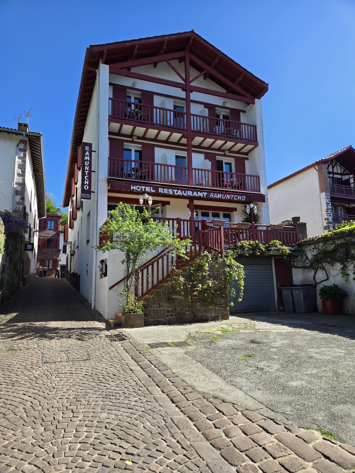Hostel 20 Ramuntcho auberge de jeunesse photo 3, hotel accommodation in St Jean Pied de Port on the Camino Frances