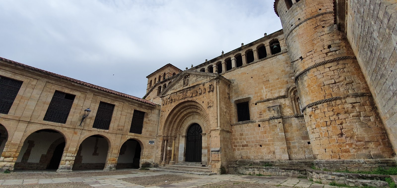 Hotel Altamira, hotel accommodation in Santillana del Mar on the Camino del Norte