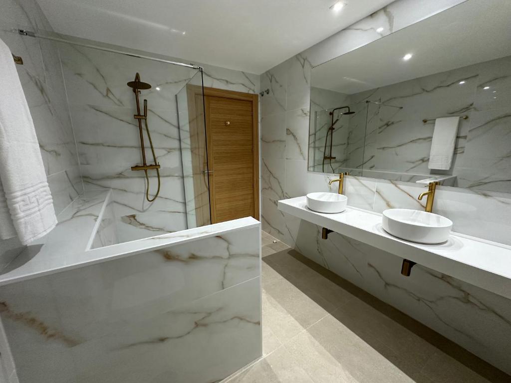 Hotel “El Casino” photo 3, hotel accommodation in Villafranca del Bierzo on the Camino Frances