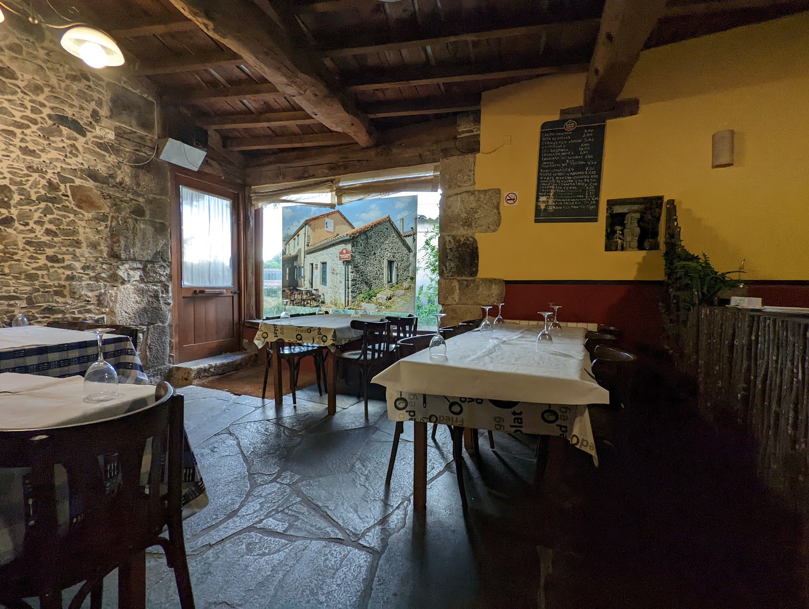 Albergue Lecer, Apartments Lecer - Sobrado photo 10, albergue accommodation in Sobrado dos Monxes on the Camino del Norte