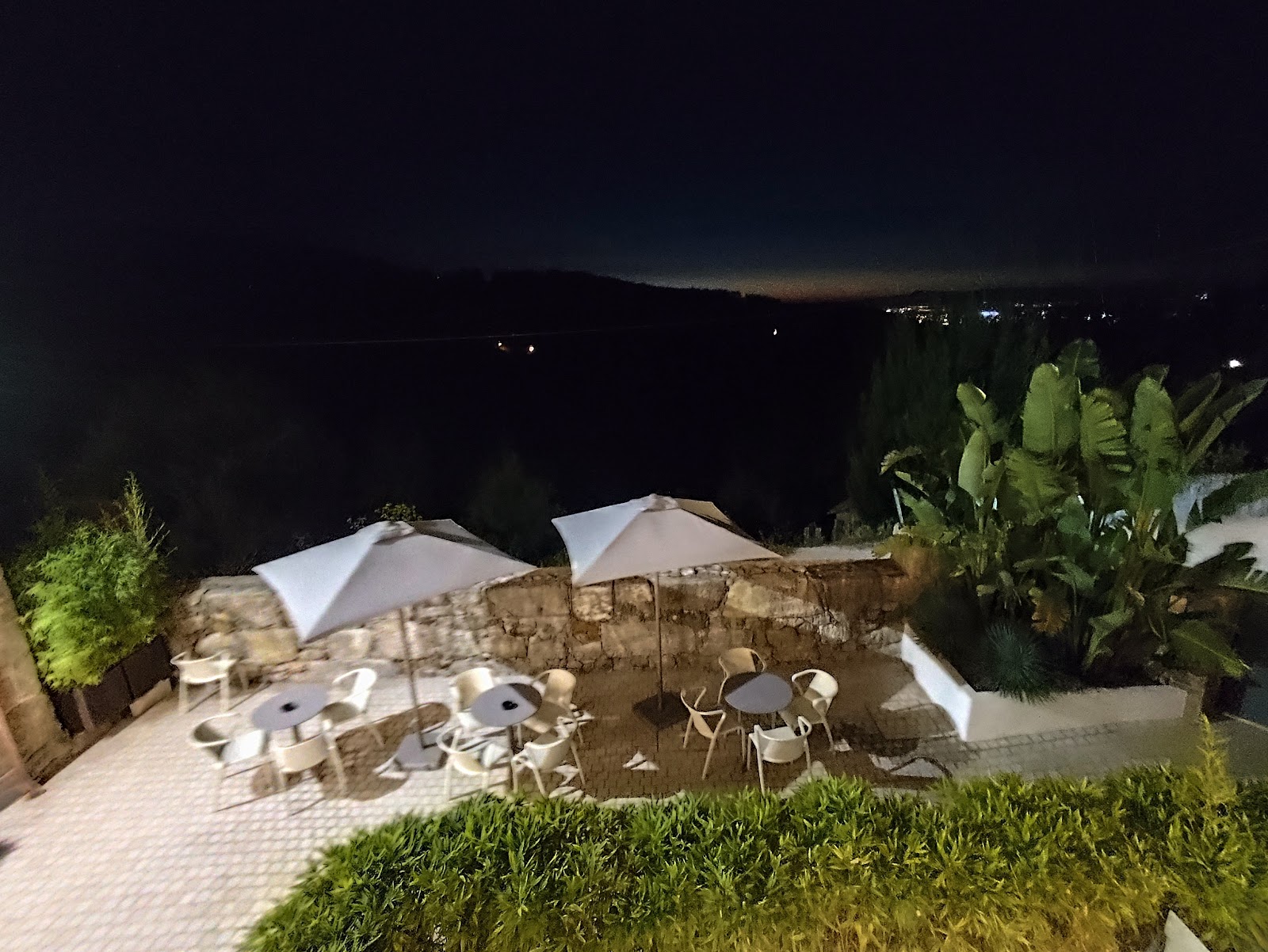 Villa Laredo, guesthouse accommodation in Amenteira on the Camino Portuguese