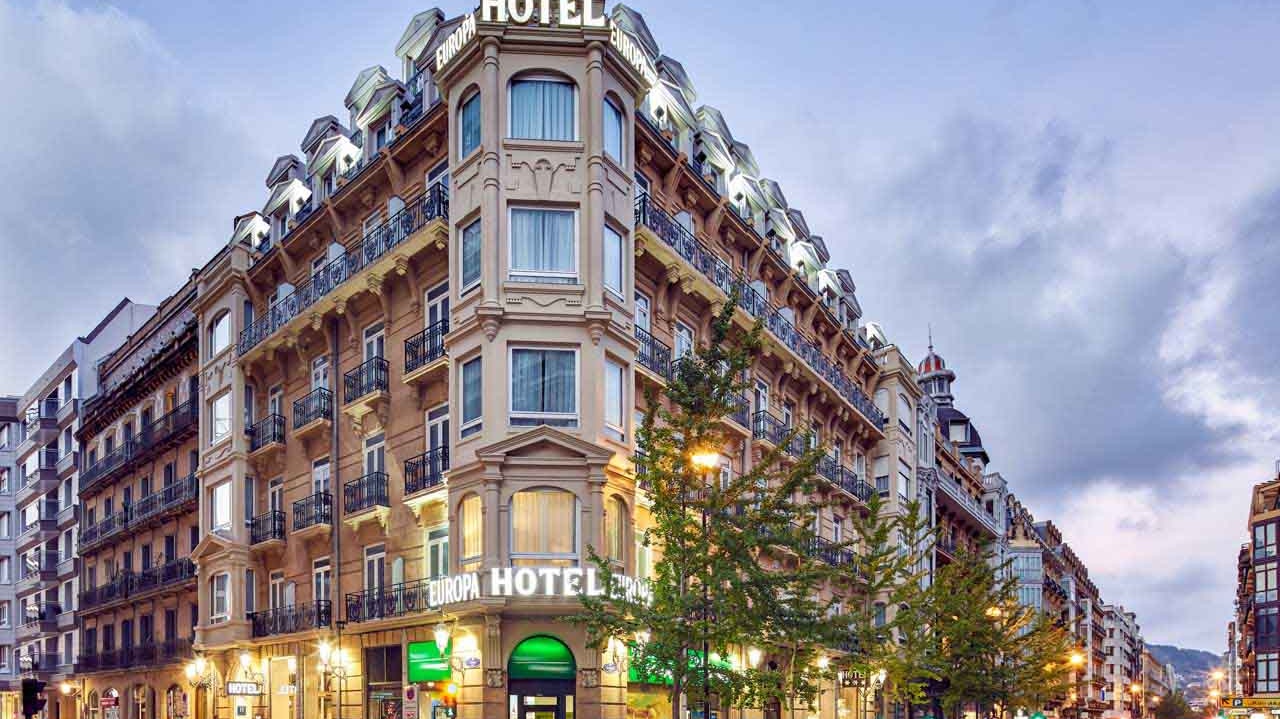 Sercotel Europa San Sebastián, hotel accommodation in San Sebastian on the Camino del Norte