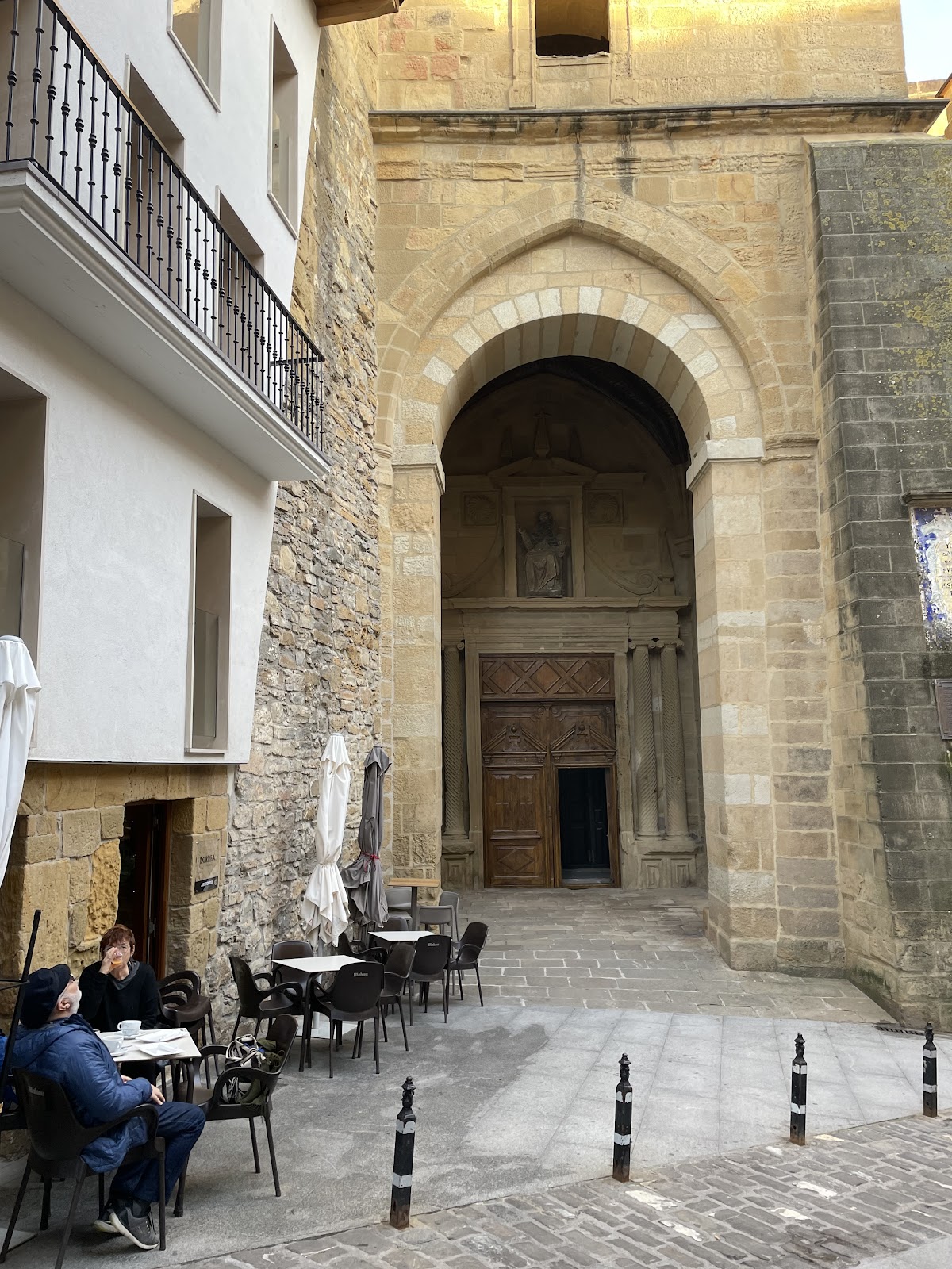 ARISTONDO PENTSIOA, guesthouse accommodation in Getaria on the Camino del Norte