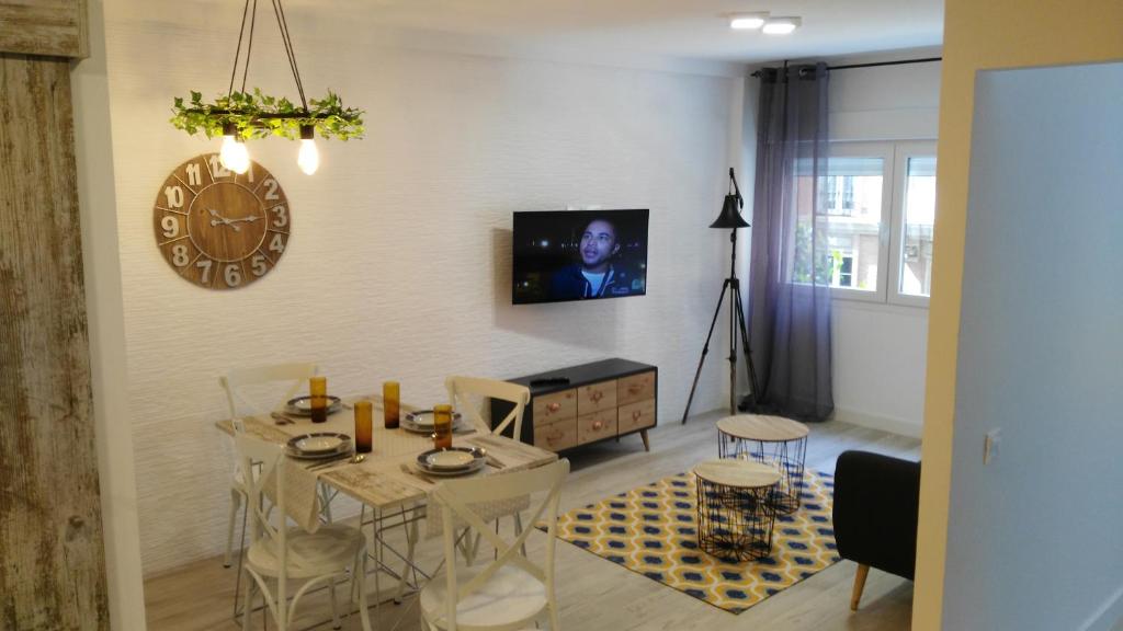 Tierra Encantada, apartment accommodation in Gijón on the Camino del Norte