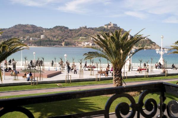 SanSebastianForyou / Mirandoalaconcha Rooms photo 4, guesthouse accommodation in San Sebastian on the Camino del Norte