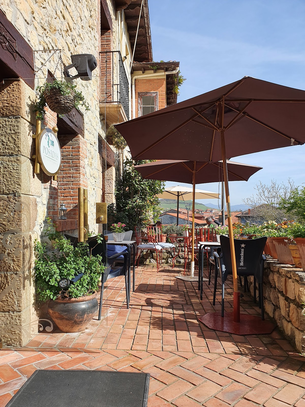 Hospederia Santillana, hotel accommodation in Santillana del Mar on the Camino del Norte