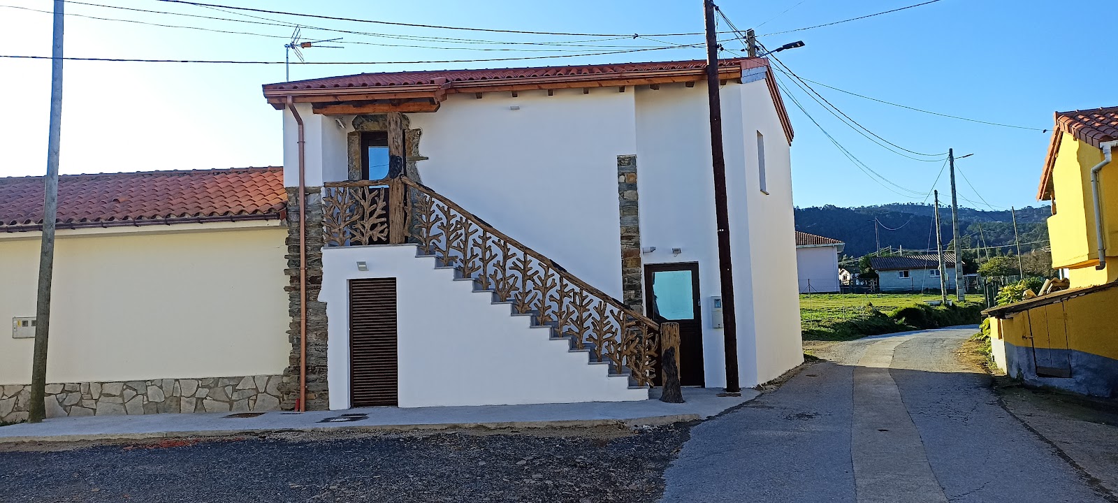 Alojamientos y Albergue playa del Silencio, albergue accommodation in Novellana on the Camino del Norte