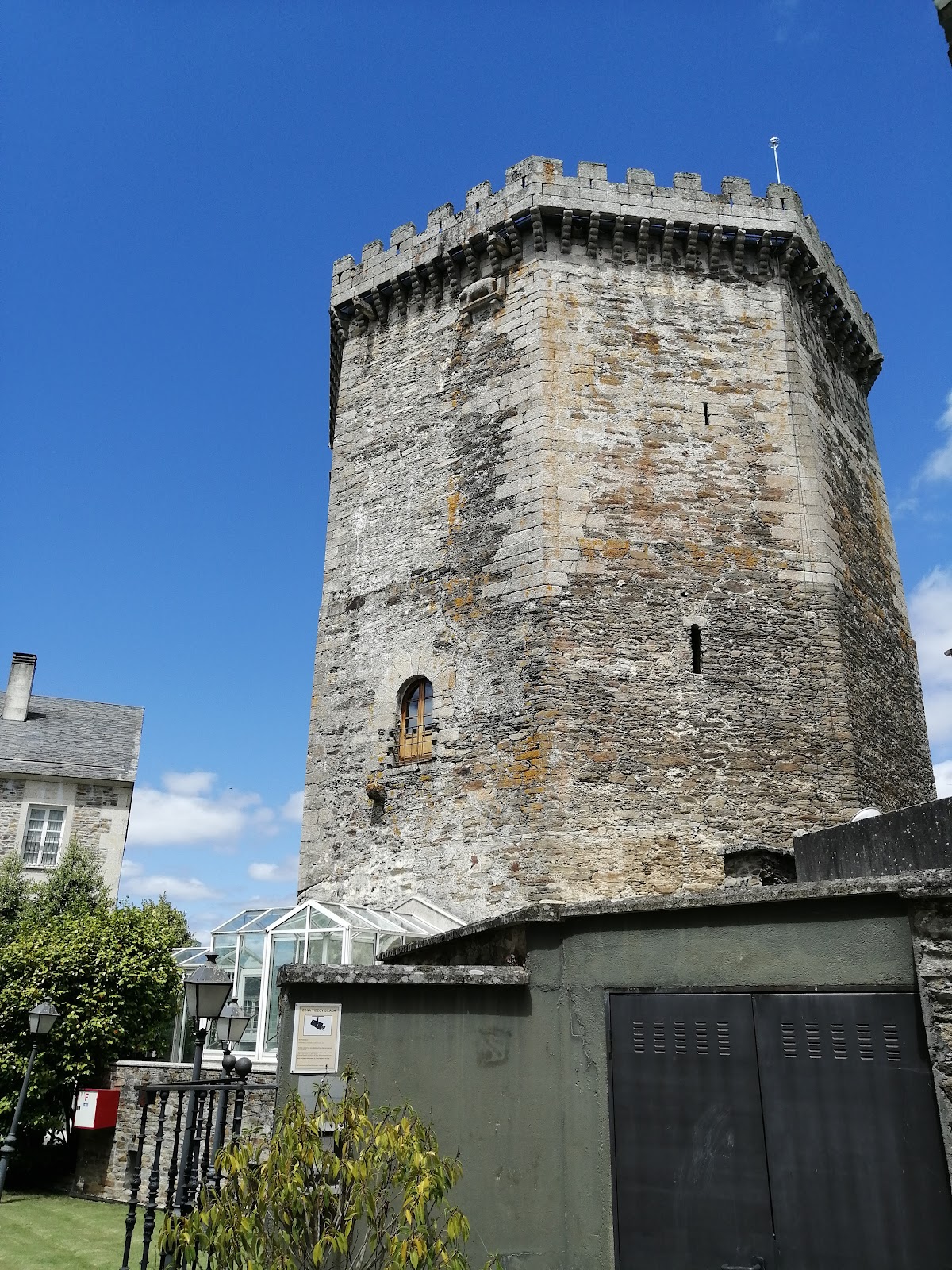 Tower of Andrade, guesthouse accommodation in Vilalba on the Camino del Norte