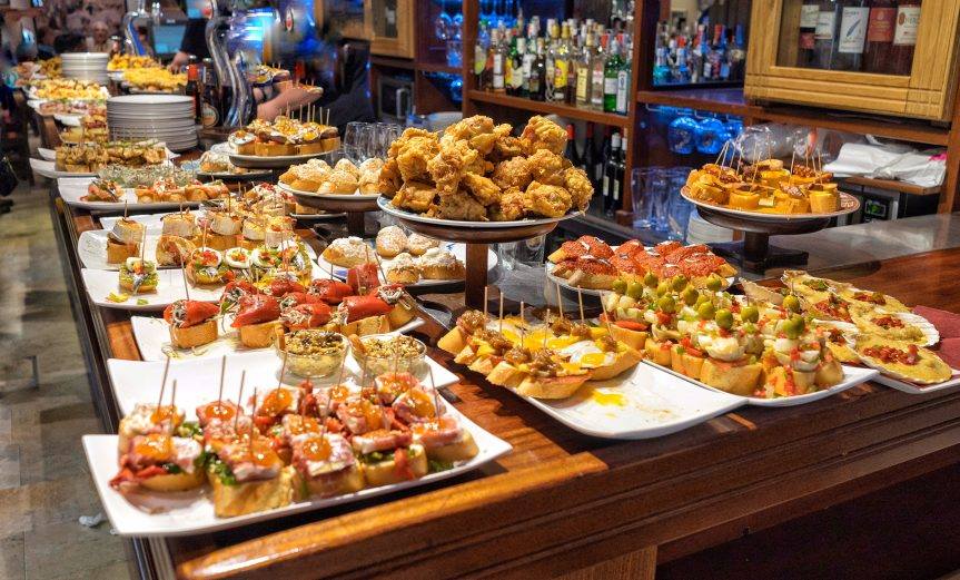 San Sebastian Apartments: OLD TOWN NEAR BEACH - www·SanSebastianApartments·es - vacation hotel holiday home rental photo 7, hotel accommodation in San Sebastian on the Camino del Norte