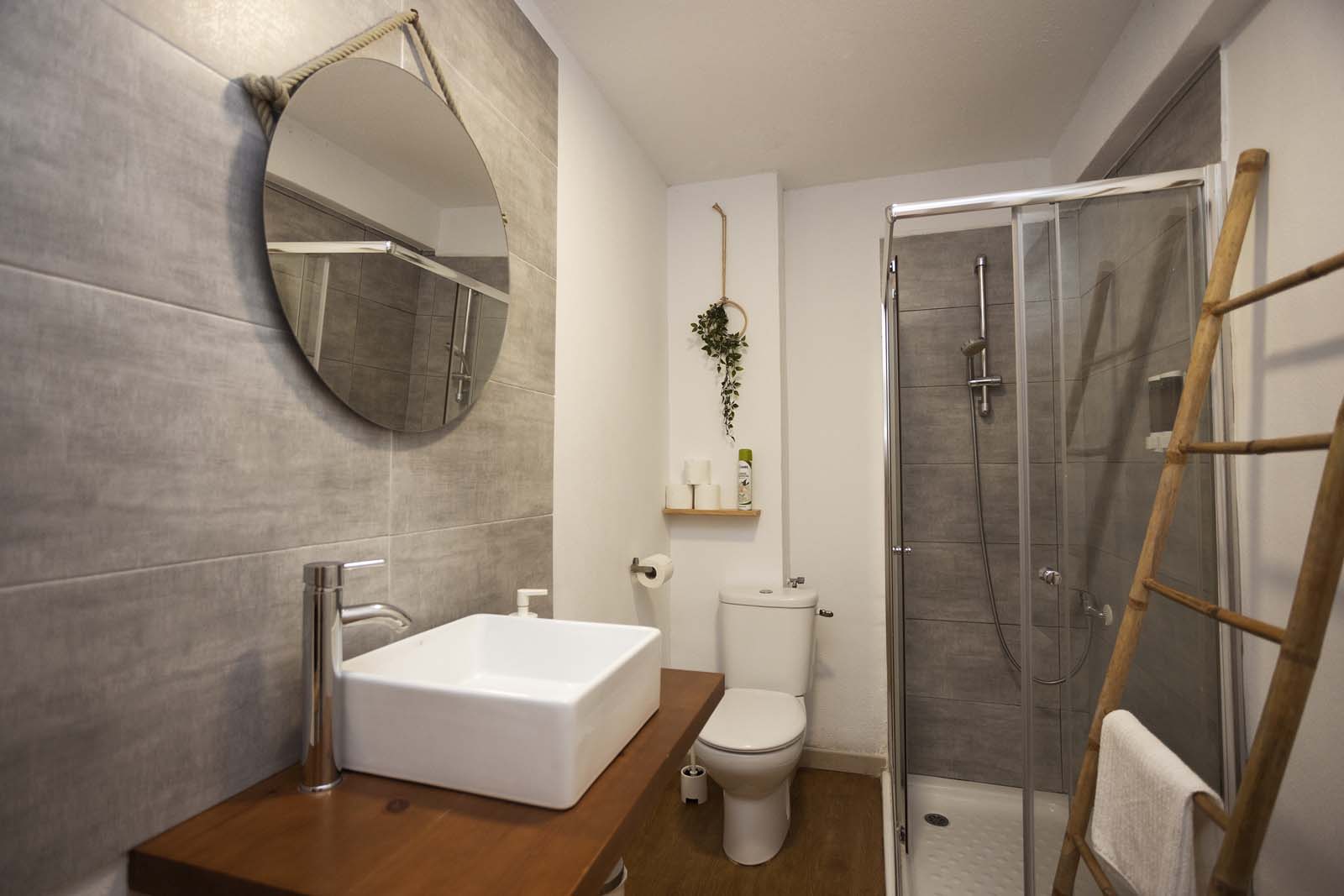 Boogalow Hostel photo 7, albergue accommodation in Gijón on the Camino del Norte