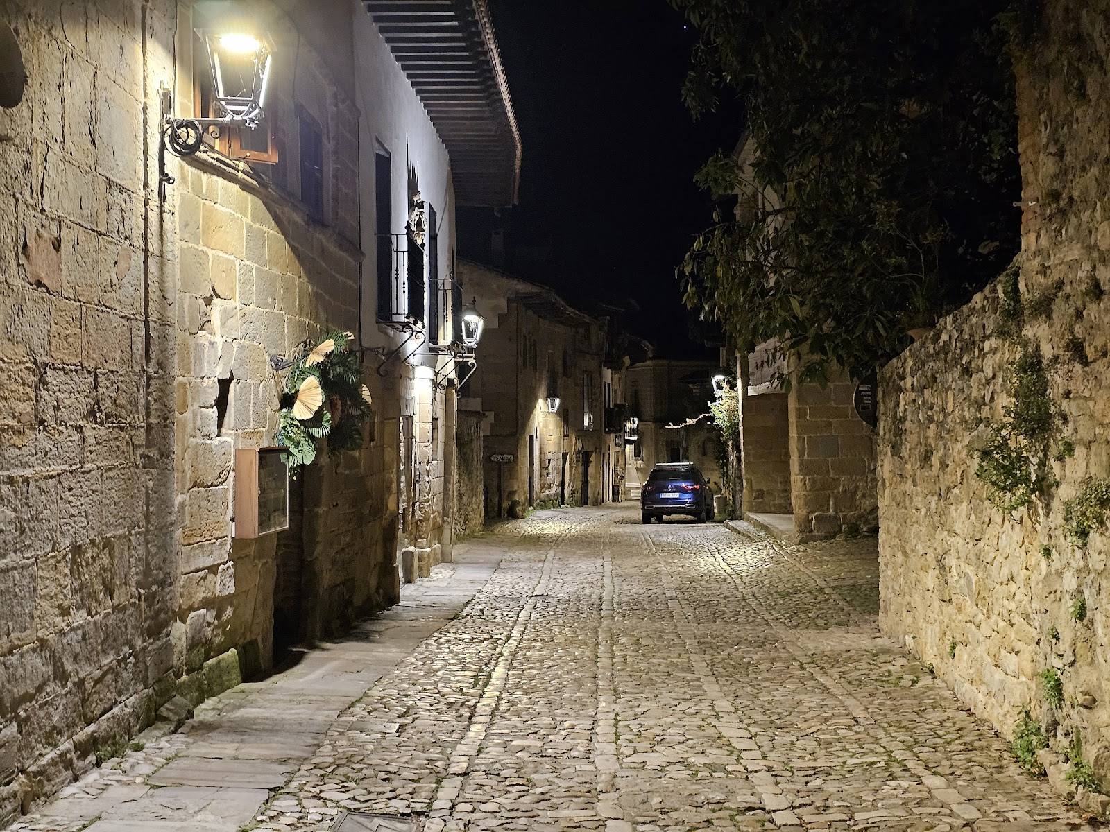 Montañes photo 9, guesthouse accommodation in Santillana del Mar on the Camino del Norte
