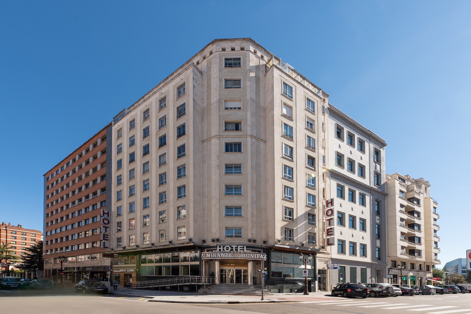 Hotel Almirante Bonifaz, hotel accommodation in Burgos on the Camino Frances