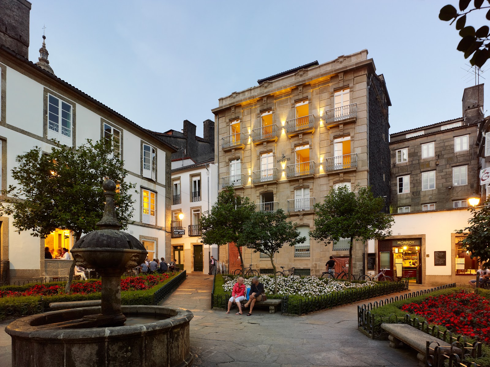 Hotel Montes, hotel accommodation in Santiago de Compostela on the Camino Frances
