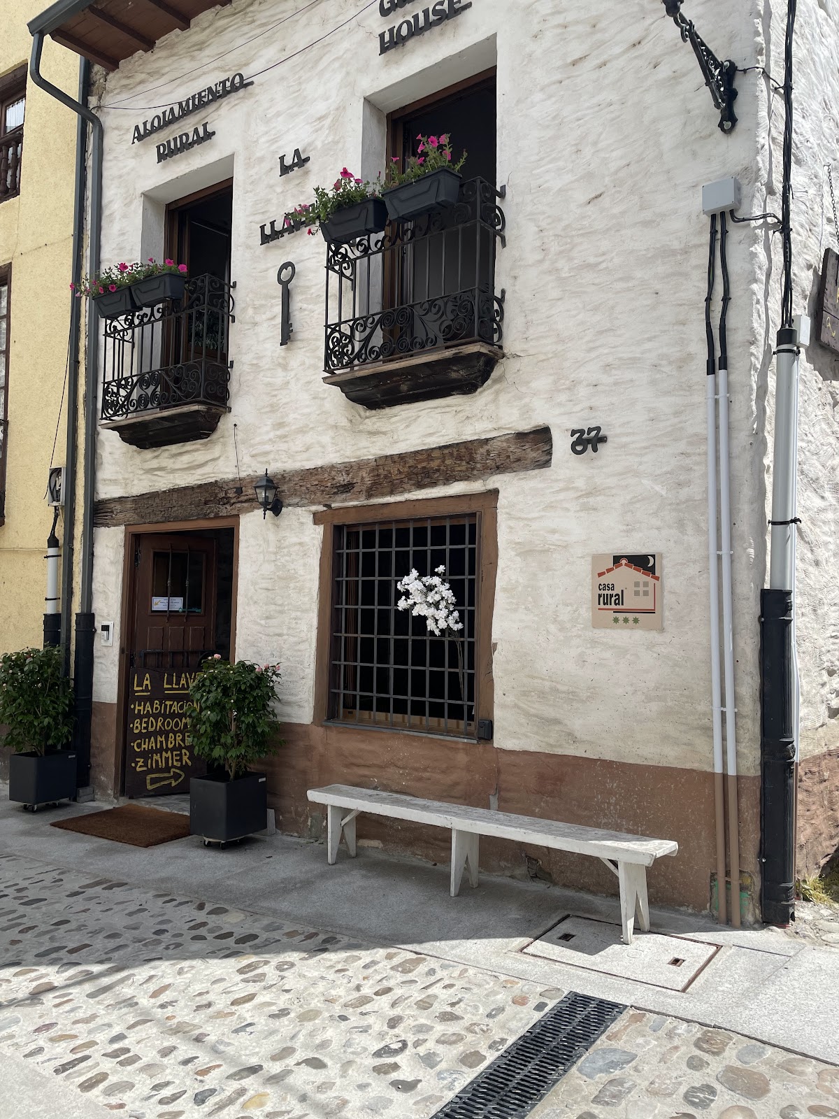 Casa El Colibrí photo 7, accommodation listing in Villafranca del Bierzo on the Camino Frances