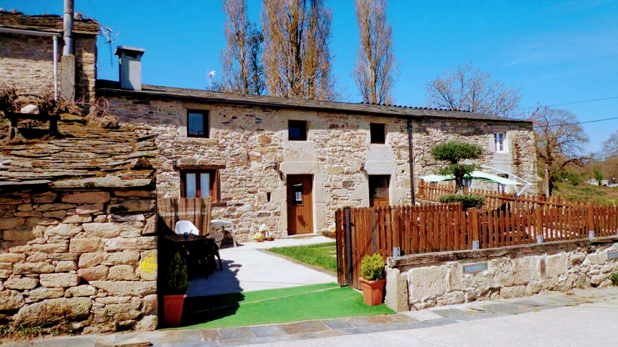 Casa Das Airas, guesthouse accommodation in Barbadelo on the Camino Frances