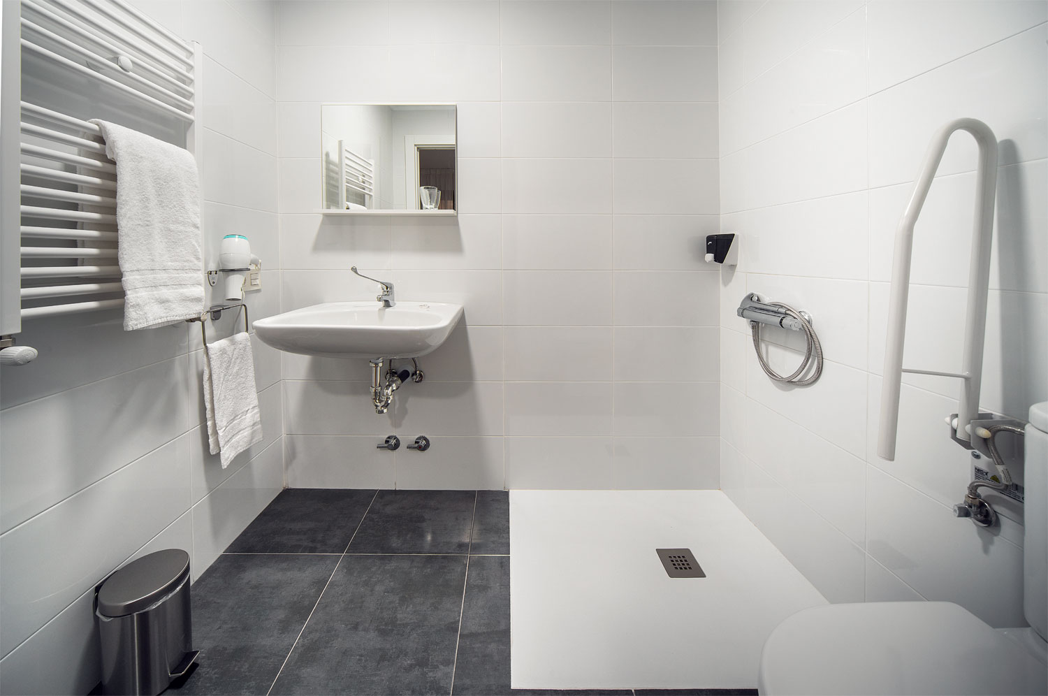 Casual Serantes photo 3, guesthouse accommodation in Bilbao on the Camino del Norte