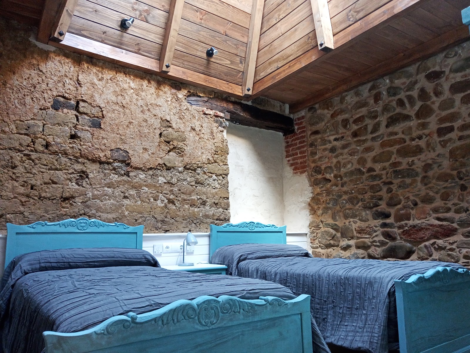 Hostal La Medina Camponaraya photo 2, hotel accommodation in Camponaraya on the Camino Frances