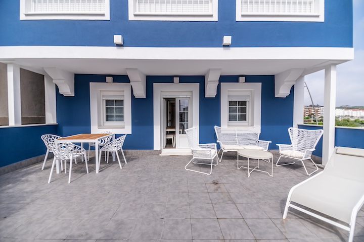 Villa Marta - Apartamentos, apartment accommodation in Castro-Urdiales on the Camino del Norte