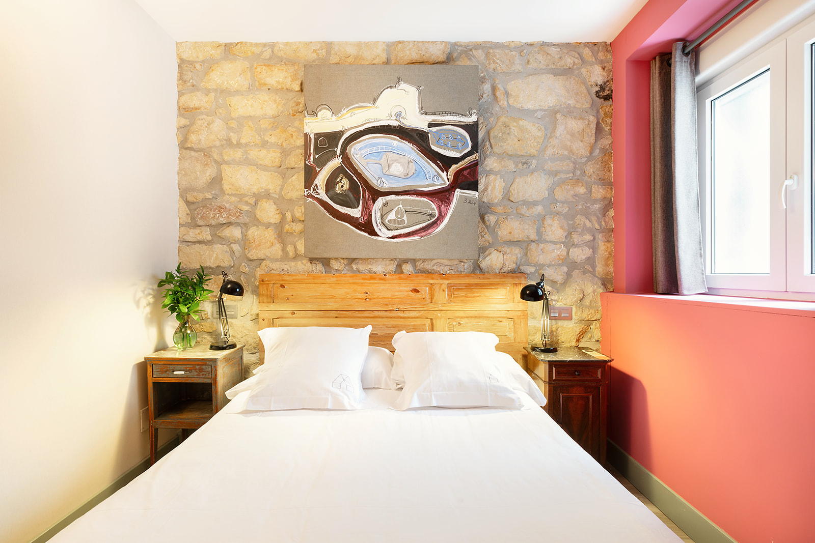 Okako Hotel, hotel accommodation in San Sebastian on the Camino del Norte