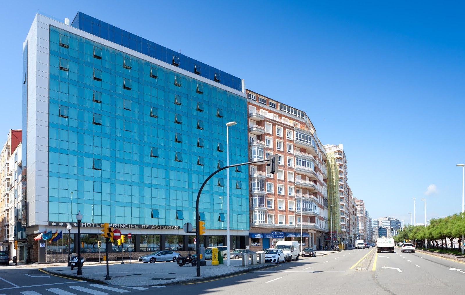 Hotel Príncipe de Asturias, hotel accommodation in Gijón on the Camino del Norte