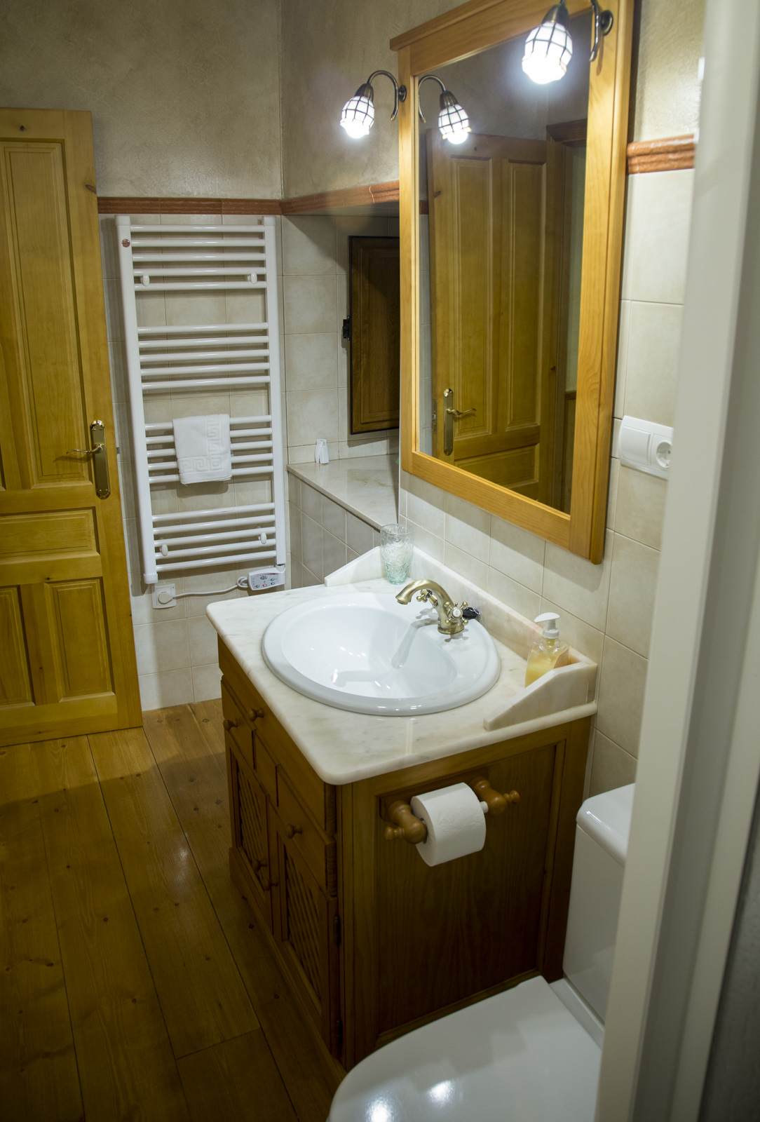 Casina de Terobe photo 2, villa accommodation in Cacabelos on the Camino Frances