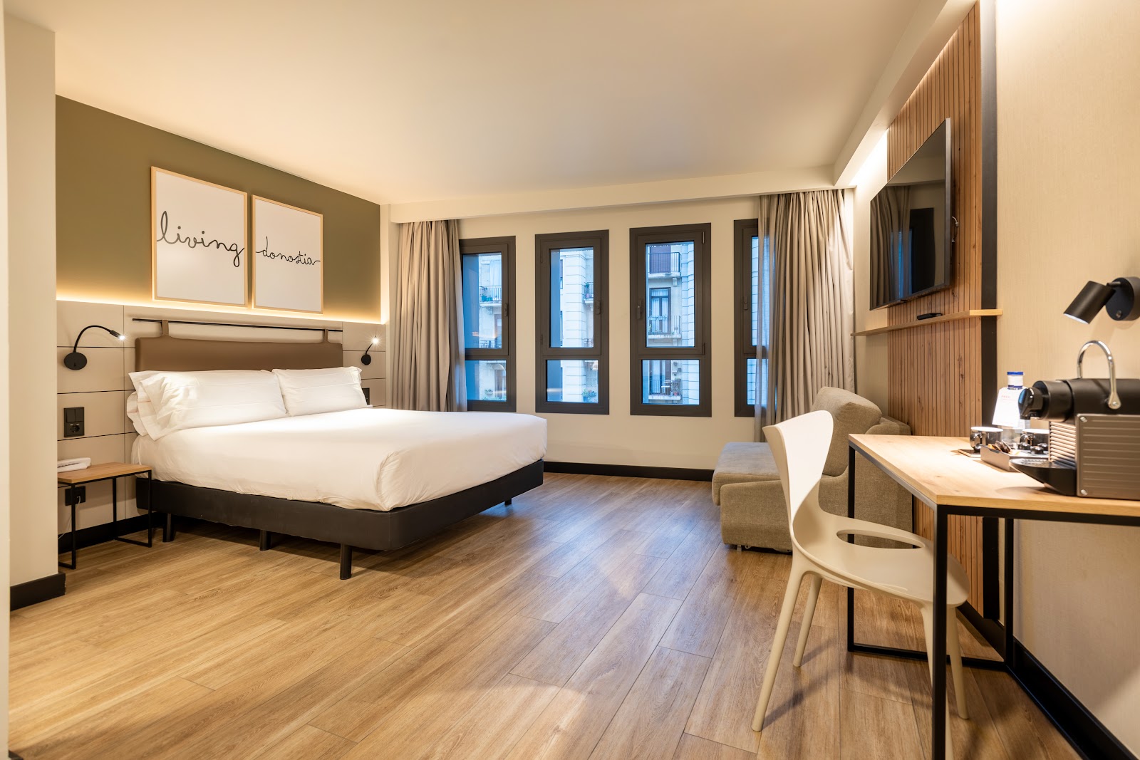 Leonardo Boutique Hotel San Sebastián, hotel accommodation in San Sebastian on the Camino del Norte