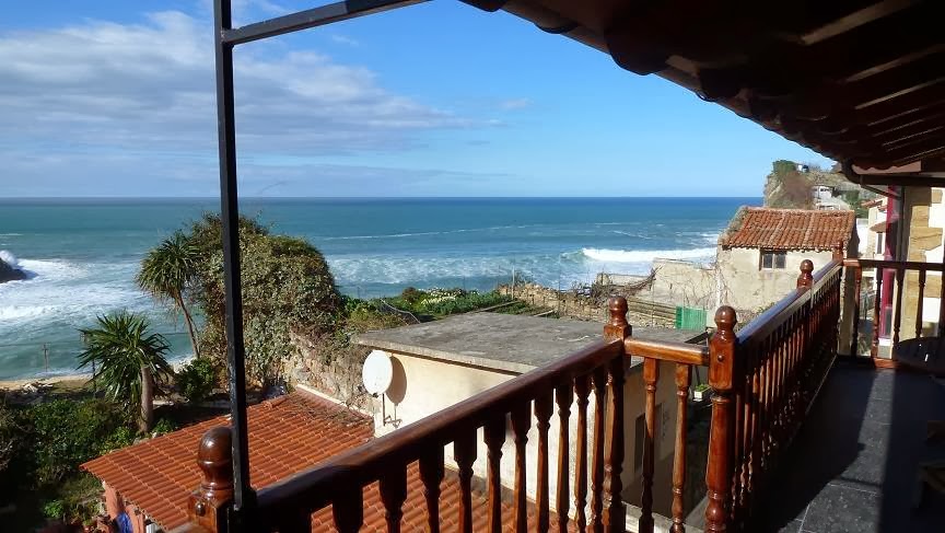Hotel Itxas Gain Getaria, hotel accommodation in Getaria on the Camino del Norte