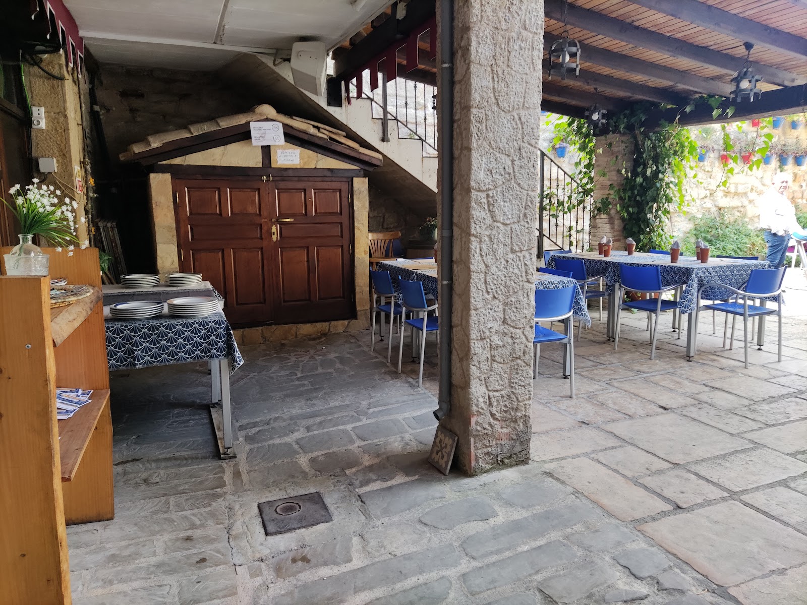 Albergue Los Arcos photo 4, hostel accommodation in Los Arcos on the Camino Frances
