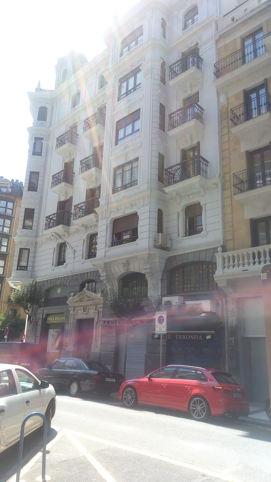 Kasa ronda, hotel accommodation in San Sebastian on the Camino del Norte