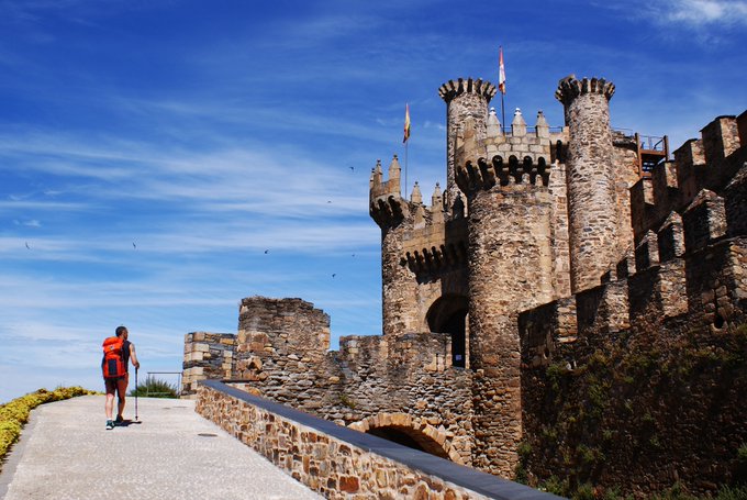 Hotel Imprenta Musical, hotel accommodation in Astorga on the Camino Frances