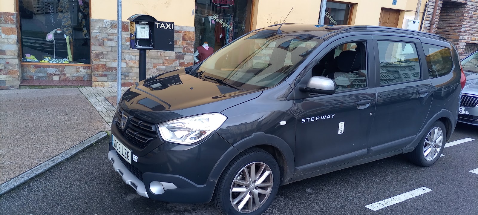 Taxi en Luarca - David, accommodation listing in Luarca on the Camino del Norte
