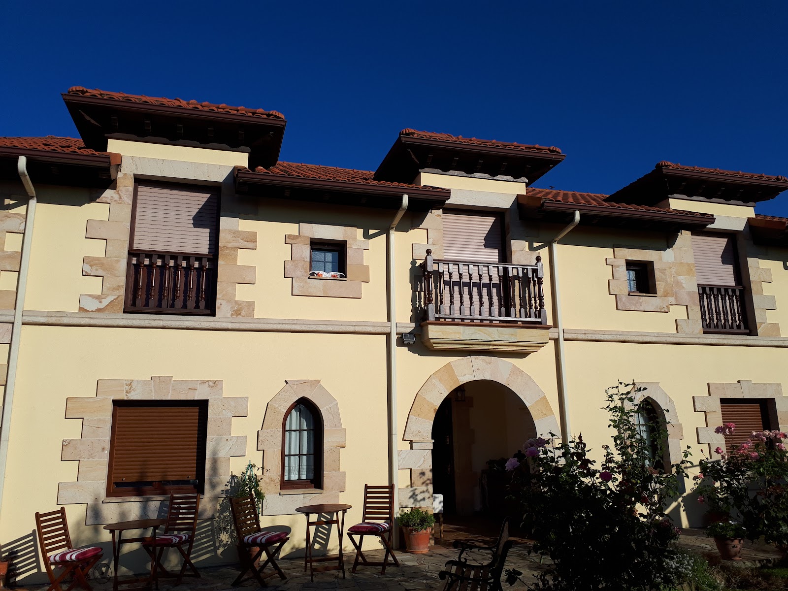 Posada El Jardín, pension accommodation in Santillana del Mar on the Camino del Norte