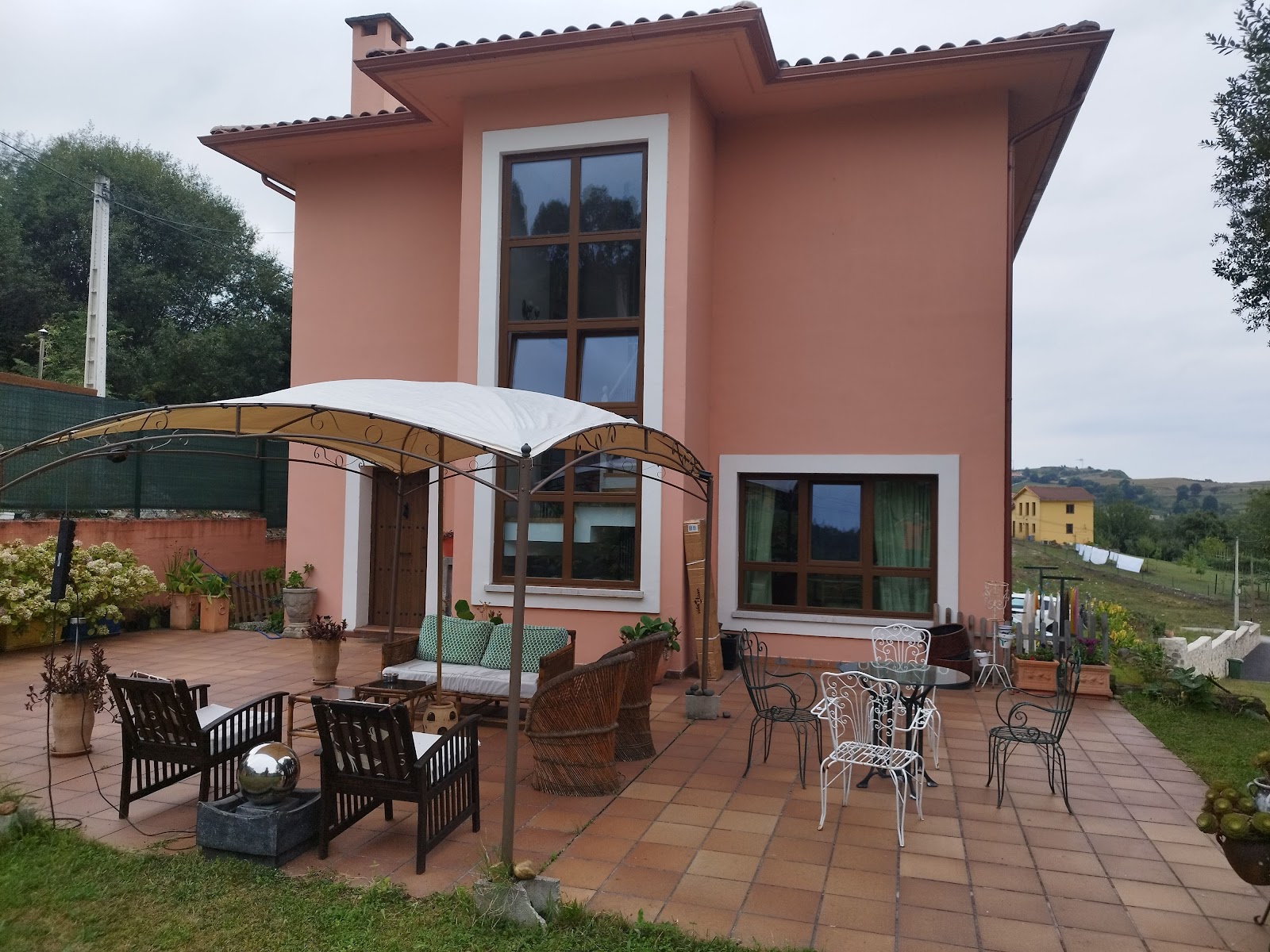 La Casa en el Camino, guesthouse accommodation in Buelna on the Camino del Norte