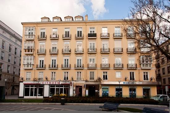 Plaza Pombo B&B, guesthouse accommodation in Santander on the Camino del Norte