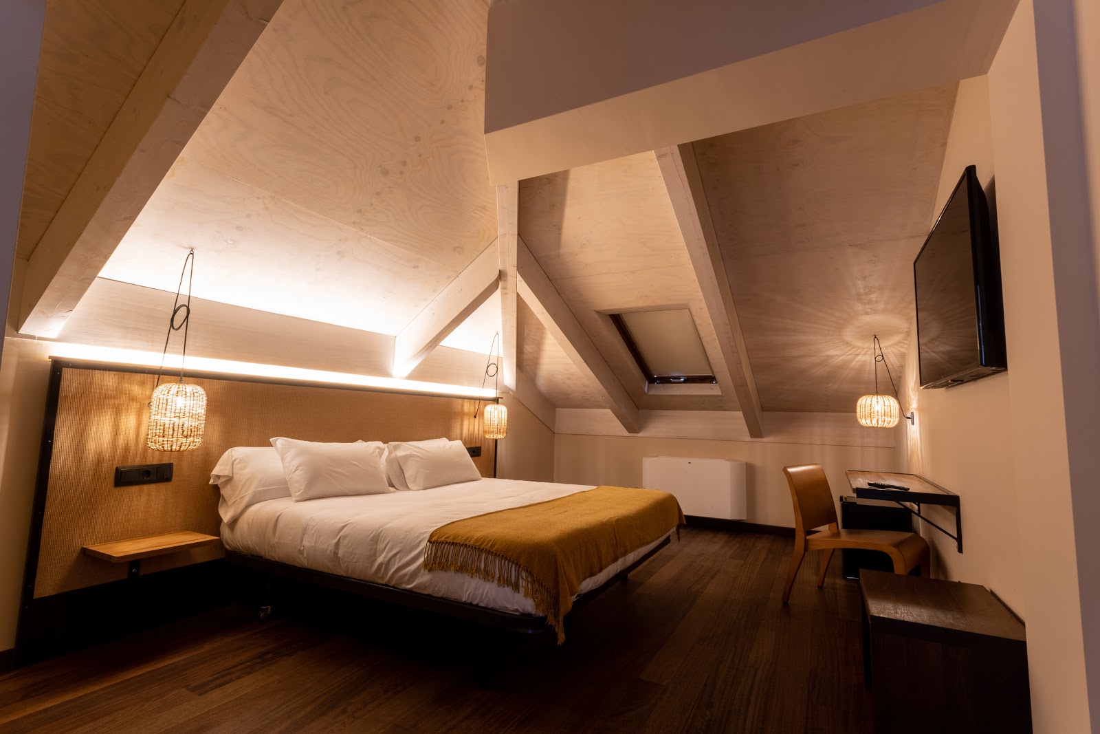 No-Mad Green Hotel photo 2, hotel accommodation in Molinaseca on the Camino Frances