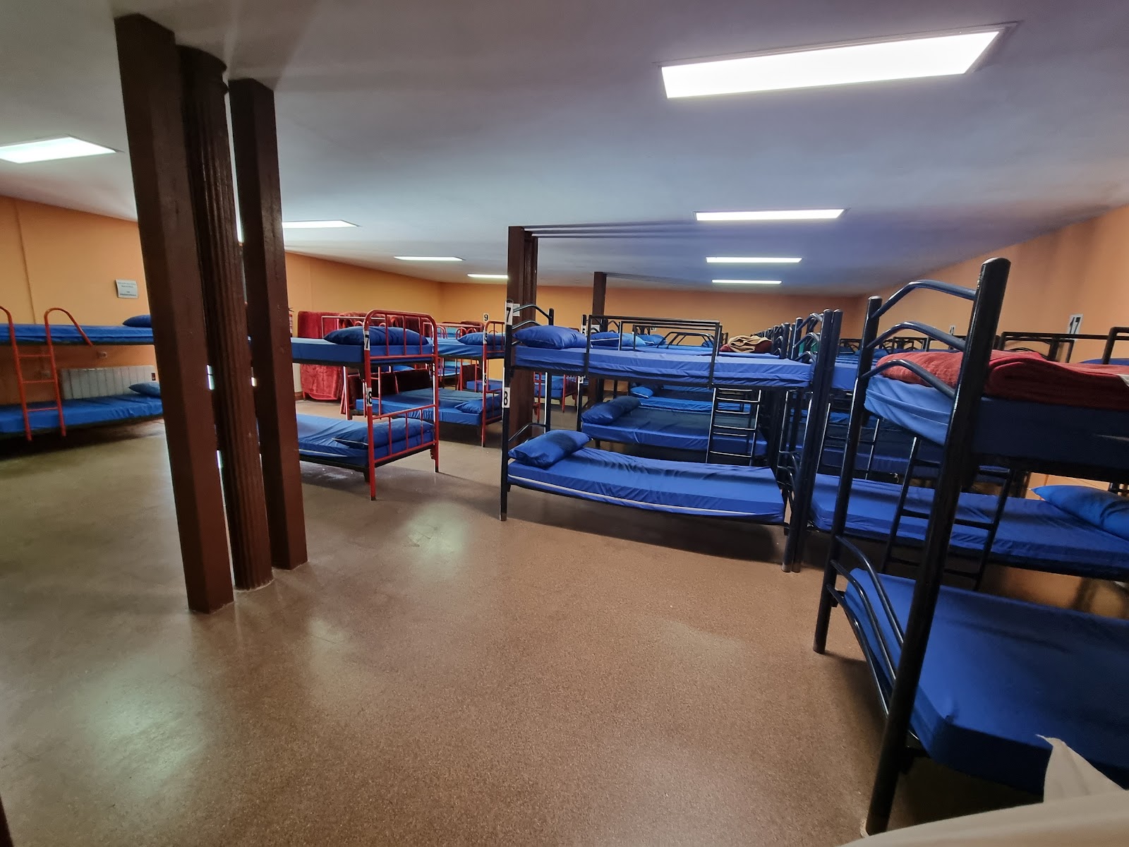 Public Pilgrims' Hostel in Avilés photo 10, albergue accommodation in Avilés on the Camino del Norte