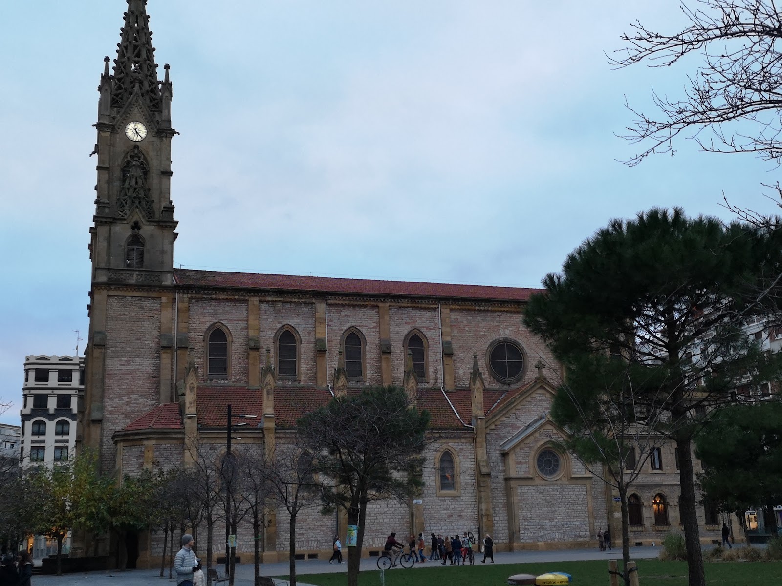 Enjoy Comfort, hotel accommodation in San Sebastian on the Camino del Norte