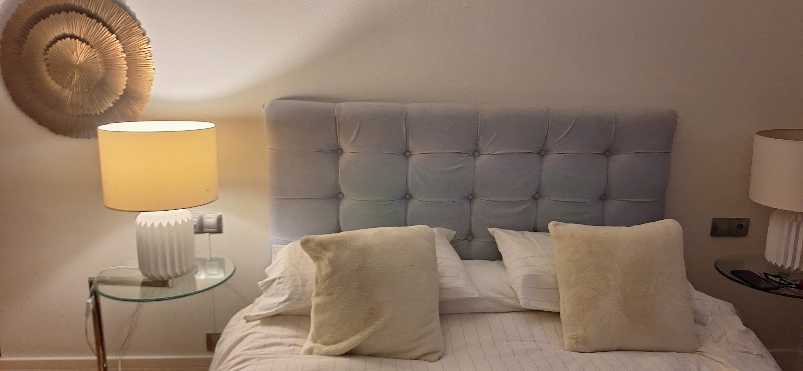 Estilosa casa Golf suite photo 5, guesthouse accommodation in Huarte on the Camino Frances