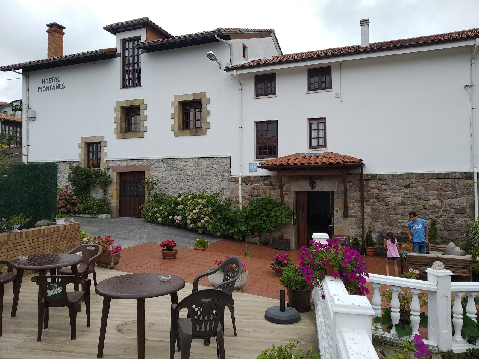 Montañes photo 3, guesthouse accommodation in Santillana del Mar on the Camino del Norte