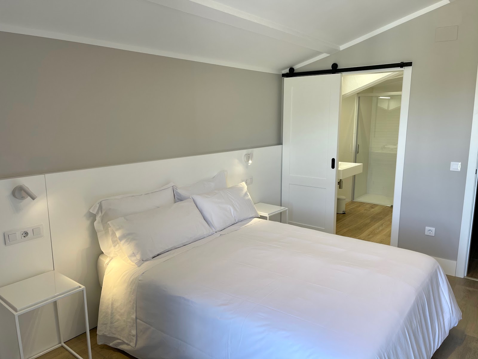 Casa Galego Alojamiento photo 2, guesthouse accommodation in Fonfria on the Camino Frances