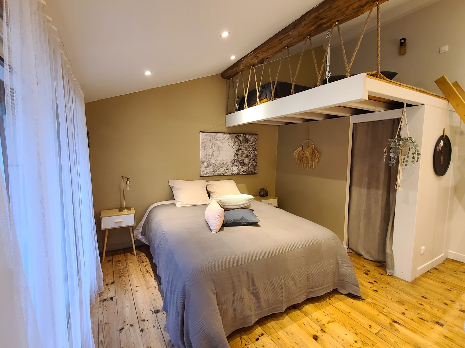 Plan B - Chambres & Studios photo 2, guesthouse accommodation in St Jean Pied de Port on the Camino Frances
