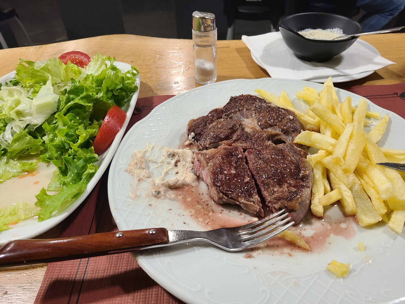 Restaurante Parrillada Albergue Andaina photo 5, albergue accommodation in Empalme on the Camino Frances