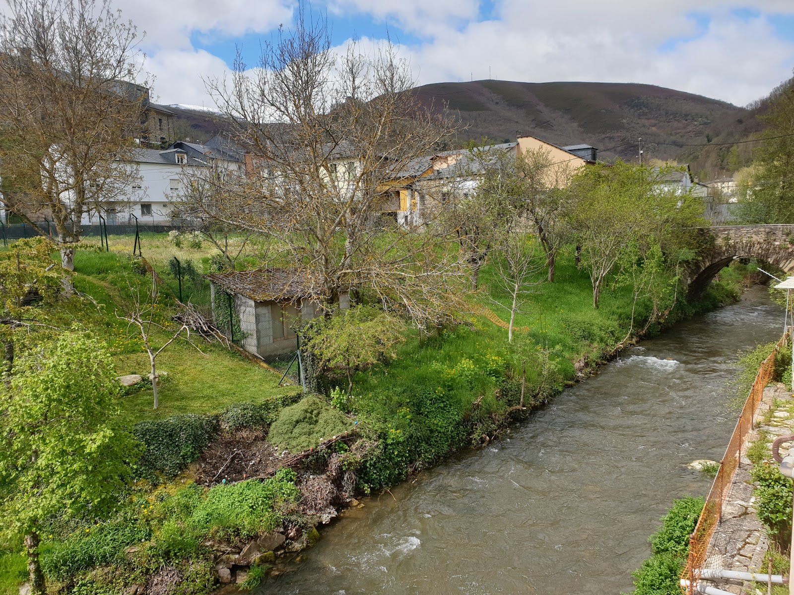 Hostal Burbia photo 3, guesthouse accommodation in Villafranca del Bierzo on the Camino Frances