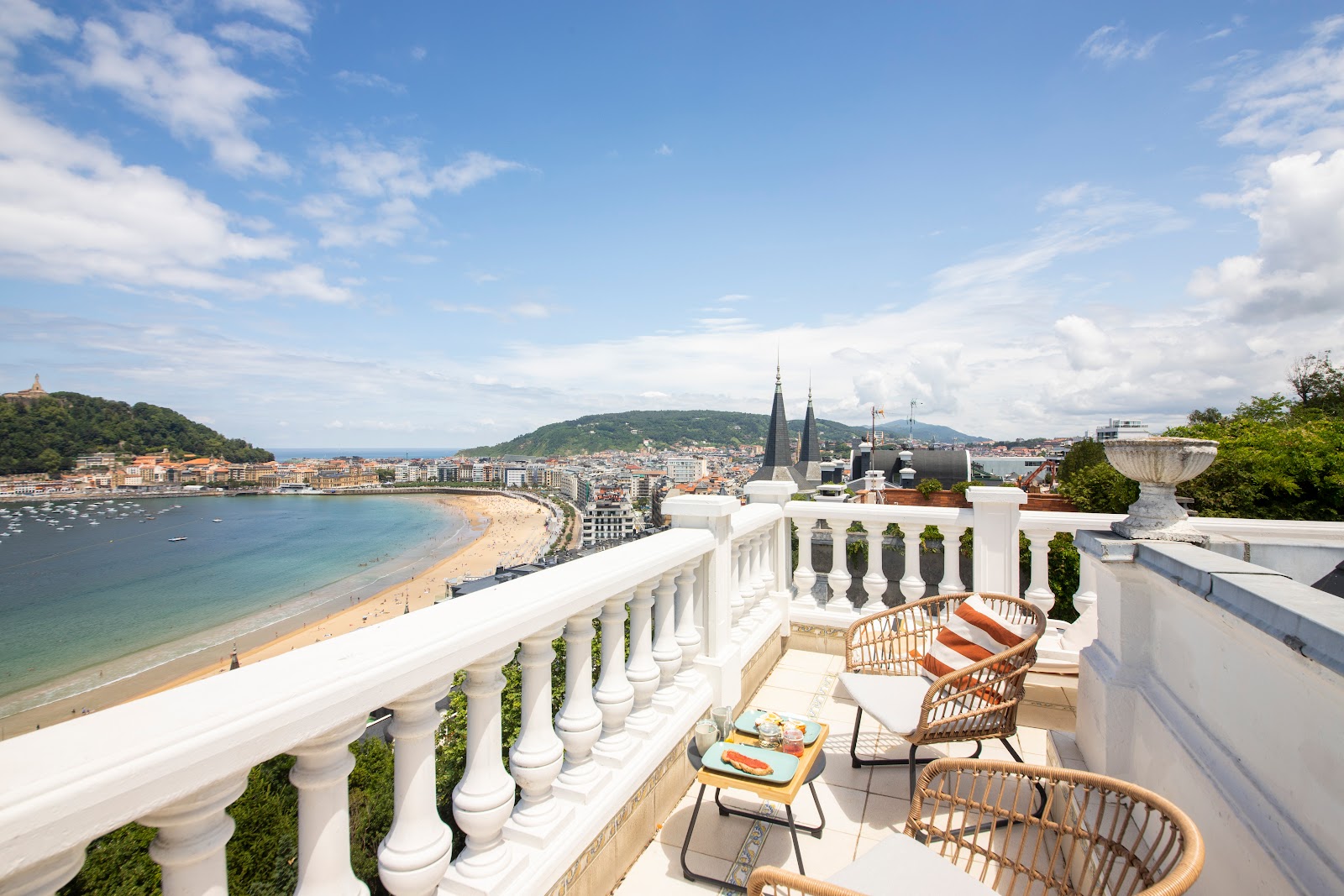 Far Out Inn, guesthouse accommodation in San Sebastian on the Camino del Norte
