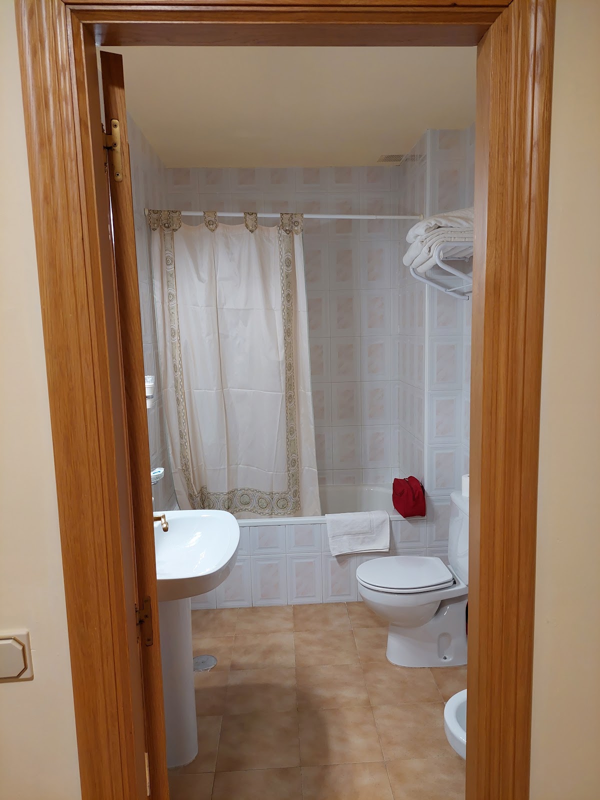 Hotel Novo photo 3, hotel accommodation in Columbrianos on the Camino Frances